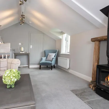 Exclusive Private Gatehouse - 3 Bedrooms - 2 Bathrooms - Spectacular Howgill Views Sedbergh