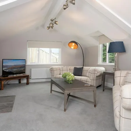 Exclusive Private Gatehouse - 3 Bedrooms - 2 Bathrooms - Spectacular Howgill Views