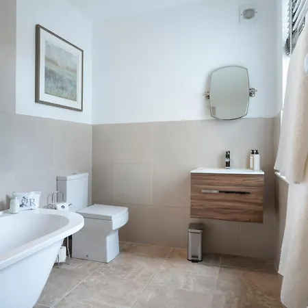 Exclusive Private Gatehouse - 3 Bedrooms - 2 Bathrooms - Spectacular Howgill Views Sedbergh